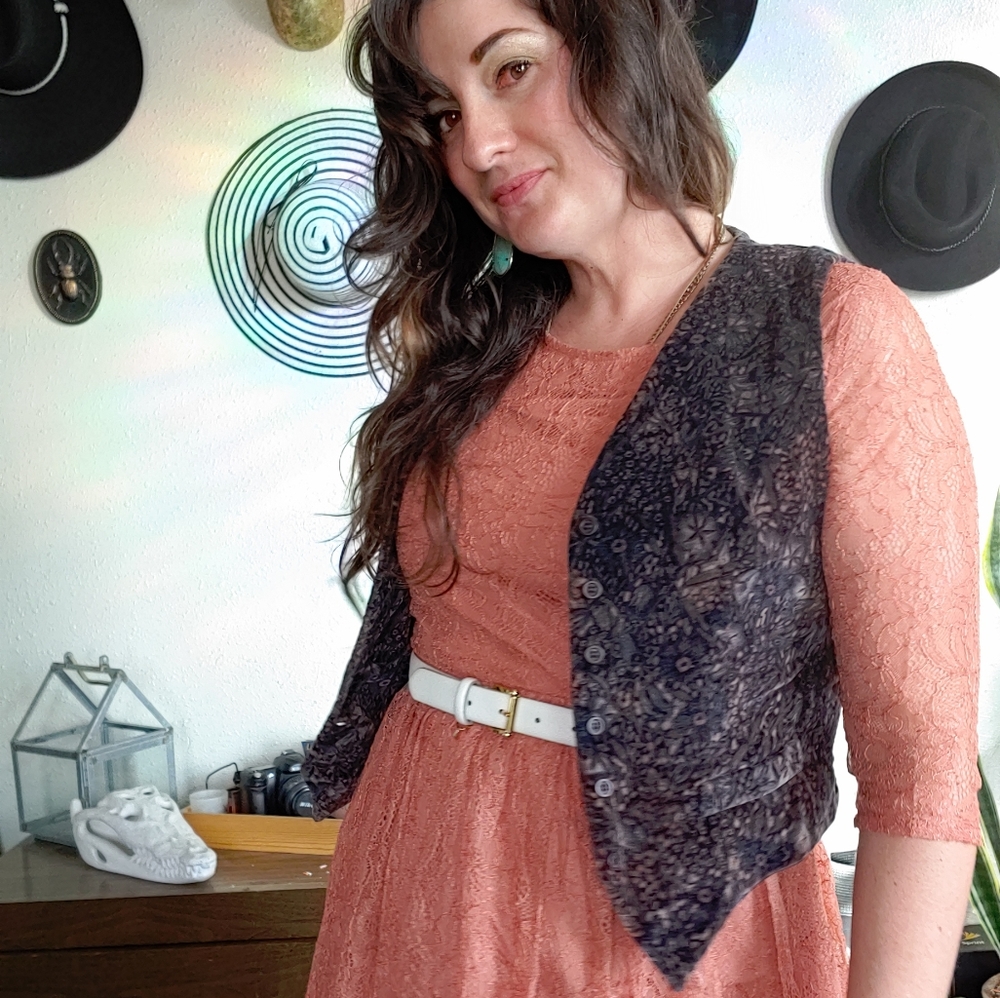 Vintage velveteen floral 5 button waistcoat vest